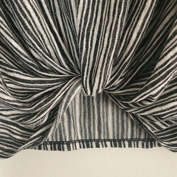 Anthropology W5 Striped Knot Knit Sweater Size Small - Picture 6 of 8